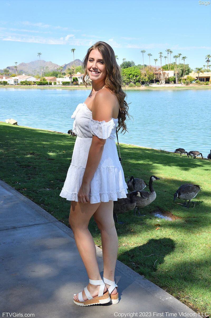 Галина, 24 года, 0 размер груди